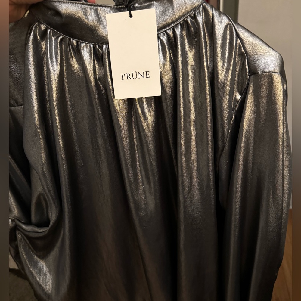 Prüne long sleeve blouse size S can fit M or L